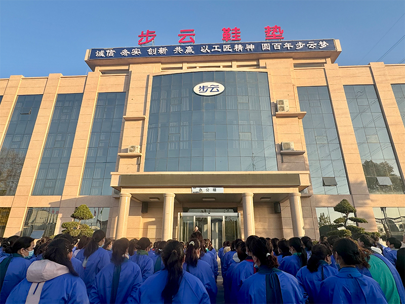 星光不负赶路人：致敬旺季里每一个坚守的步云人